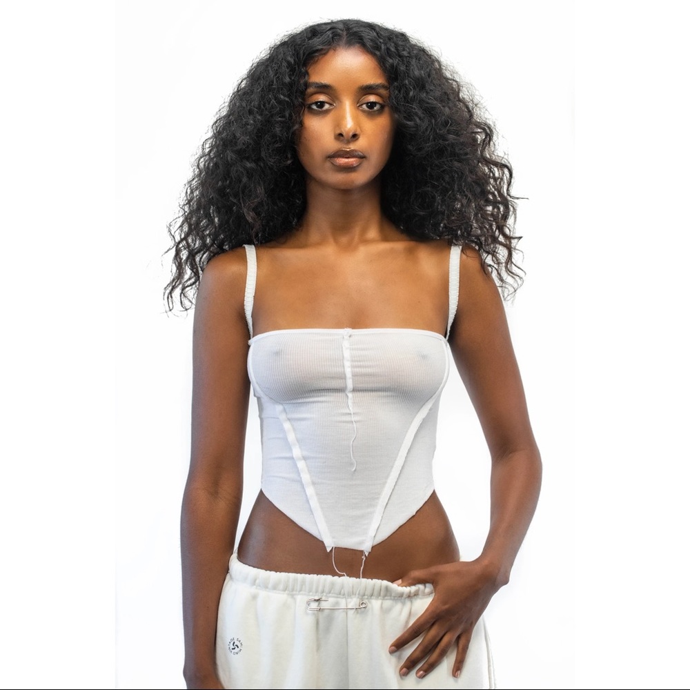 SAMI MIRO VINTAGE V Cut Tank Top White